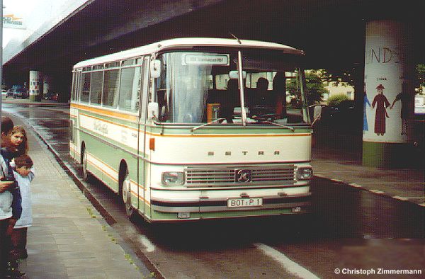 Bus BOT-P 1 des Reiseunternehmens Hruschka