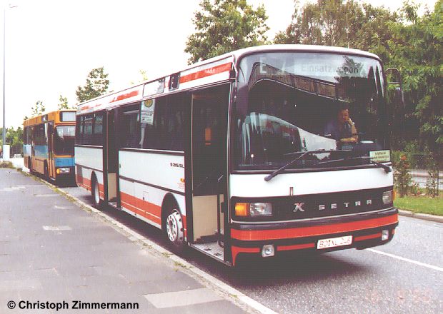 Bus BO-XL 246 des Bochumer Busunternehmers Karl E. Wilde