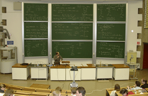 Picture of lecuture hall at the end of lecture